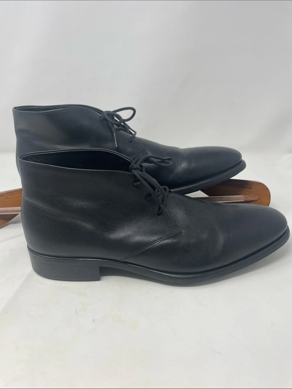 Ecco Black Leather Lace-Up Chukka Boots Size 11 Excellent Condition